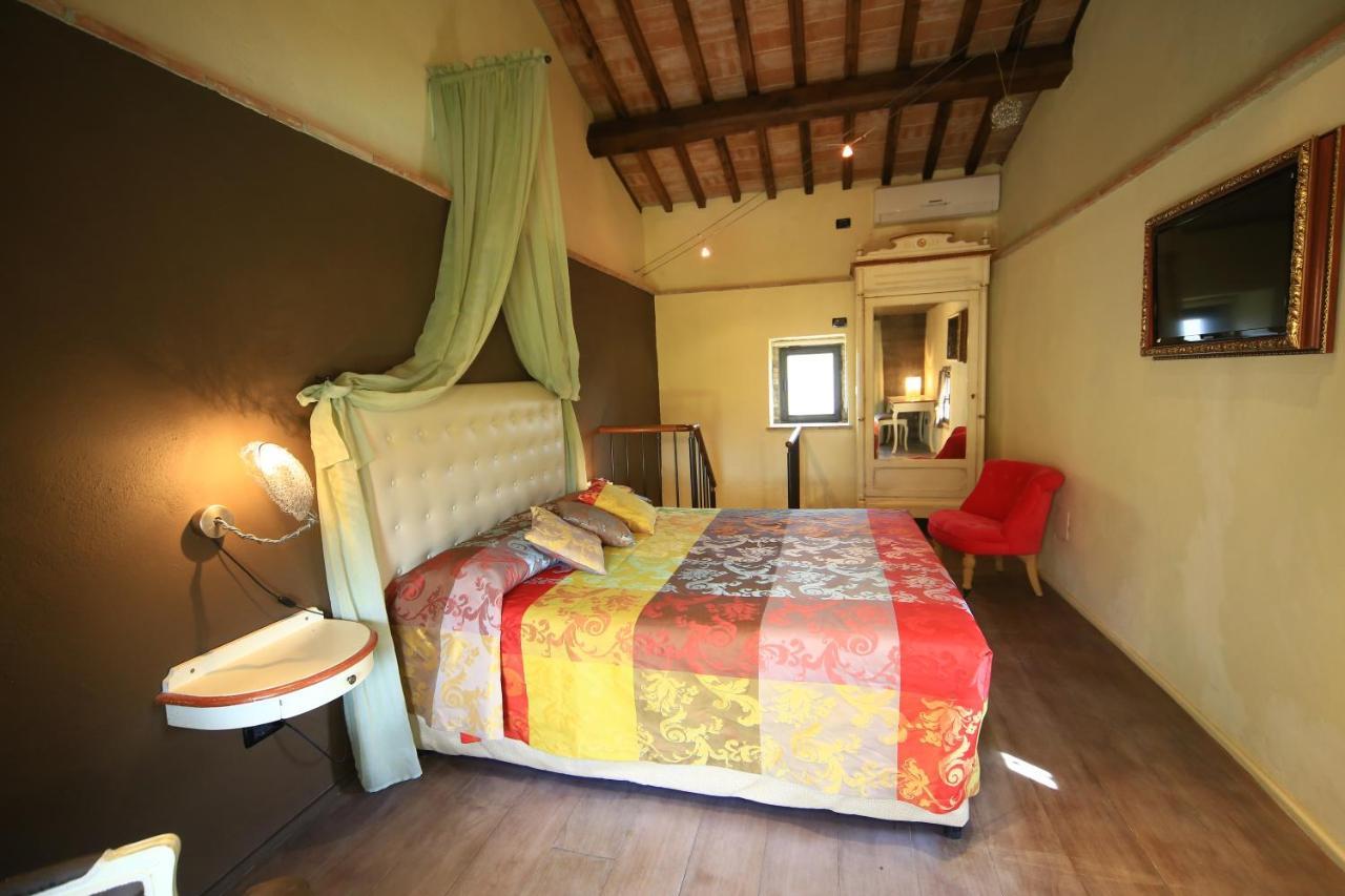 Hostal Molino Di Foci San Gimignano Exterior foto